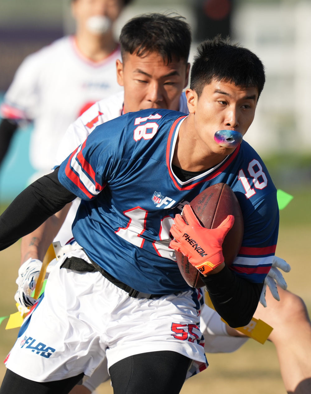 橄榄球选手刷新世界纪录，震撼全场