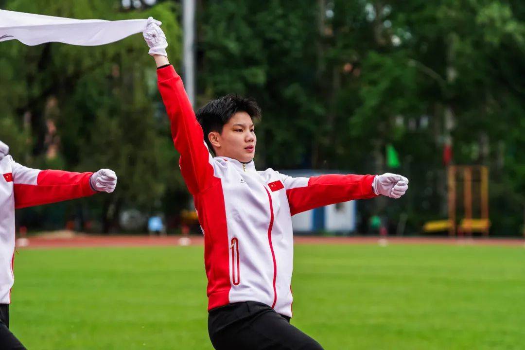 田径队主教练发声，誓言带队登顶