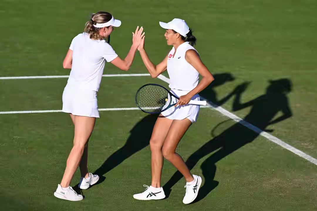 温网完胜法网，鲁德高光表现