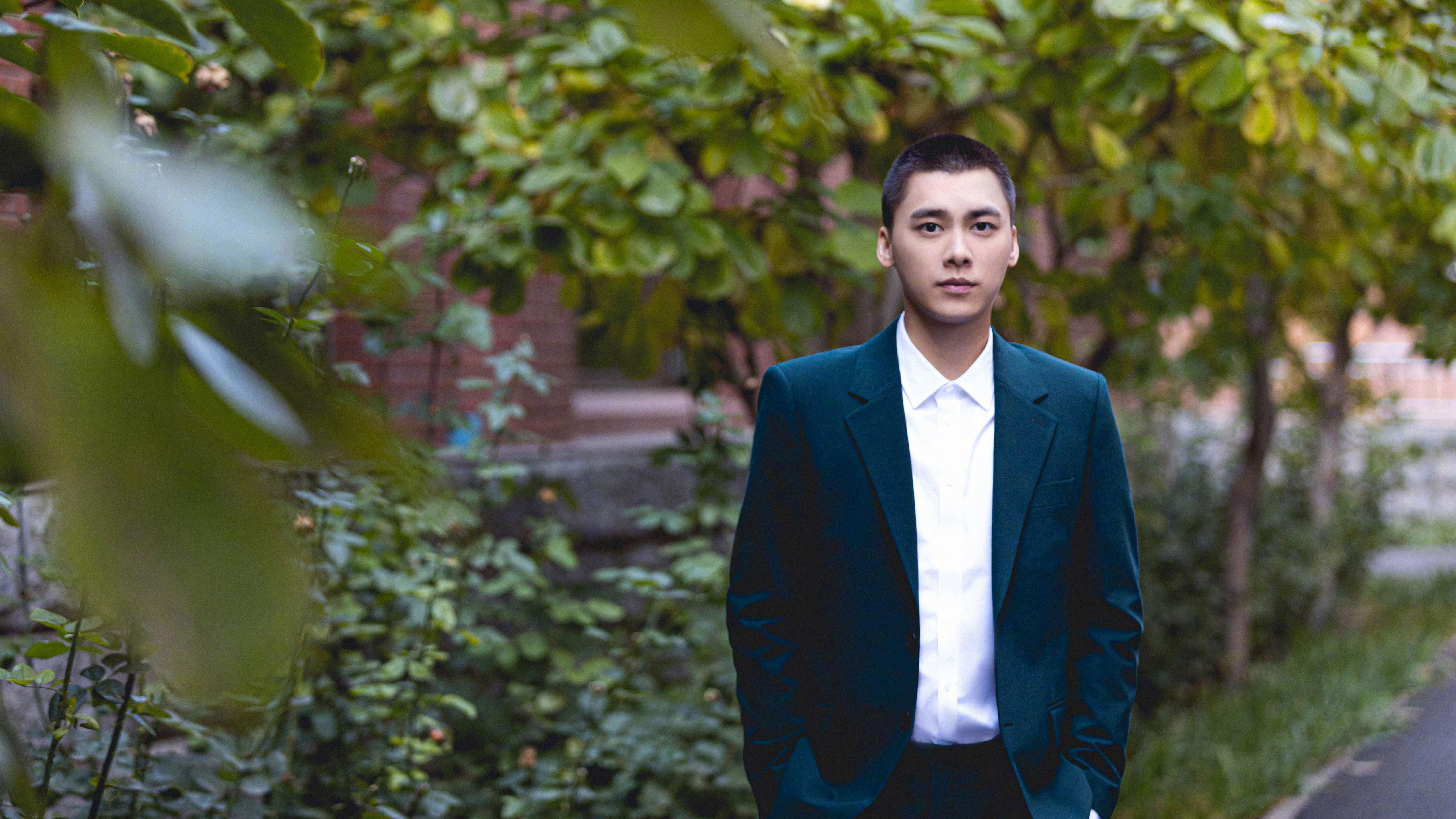 新星闪耀!文班亚马数据统治比赛,火箭连击篮网获关键胜利