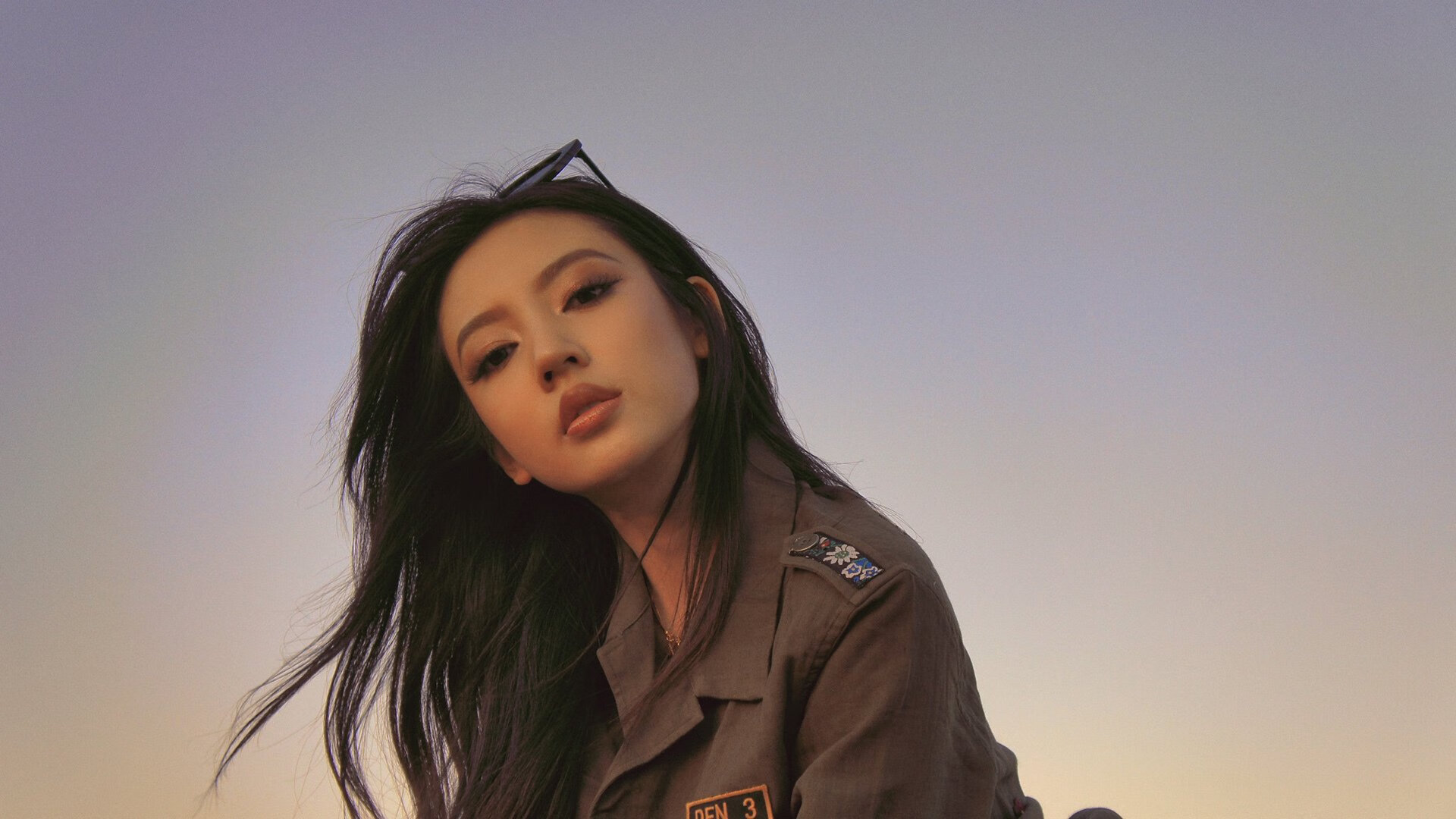 新星闪耀!文班亚马数据统治比赛,火箭连击篮网获关键胜利