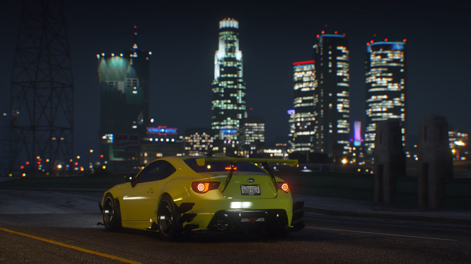 诺坎普门神对决，库尔图瓦三扑单刀，巴萨四球击退洪都拉斯