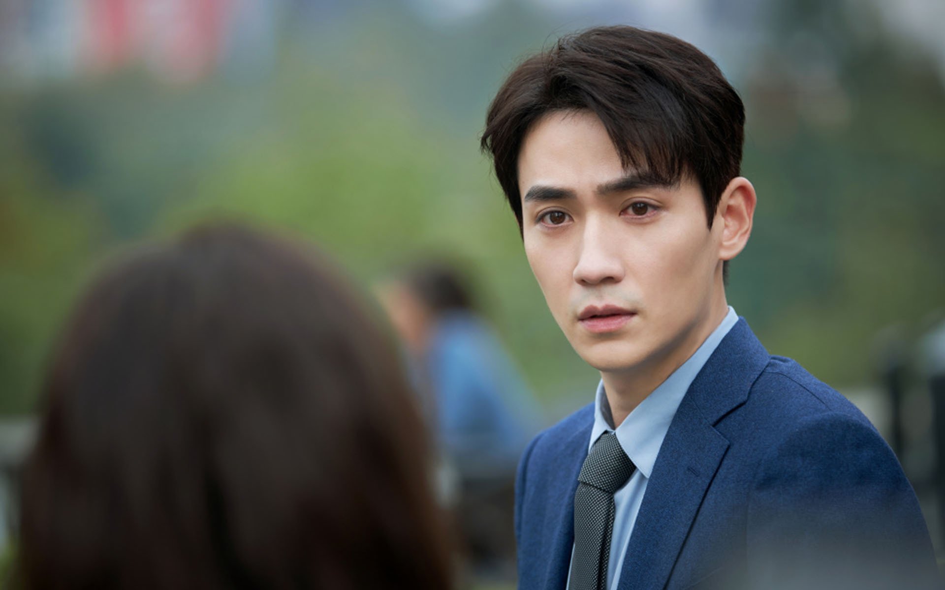 绿茵场的双重奏,当英超巅峰对决照映伊拉克冷光