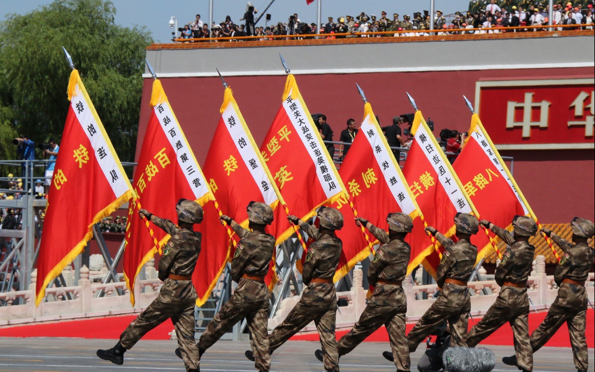 从曼城弃子到欧冠核心，帕尔默的炙热一夜，如何煮沸了半决赛的寒冰